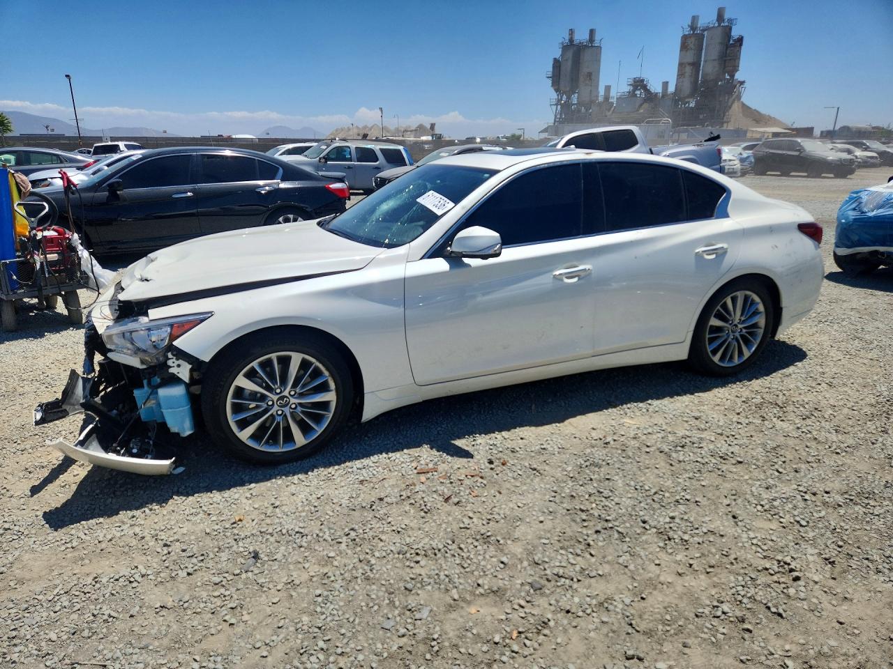2023 INFINITI Q50 LUXE