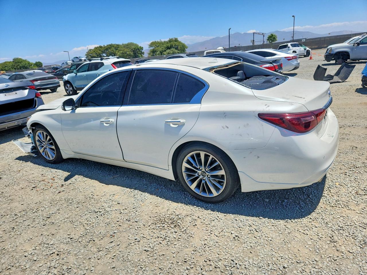 2023 INFINITI Q50 LUXE — снимка 2