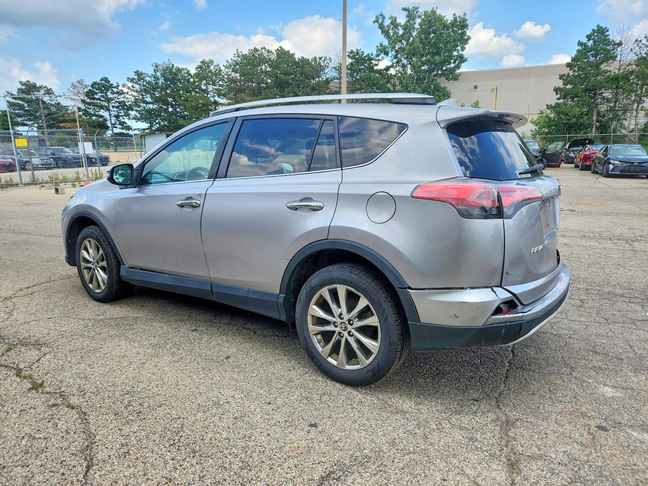 2016 TOYOTA RAV4 LIMITED — снимка 2