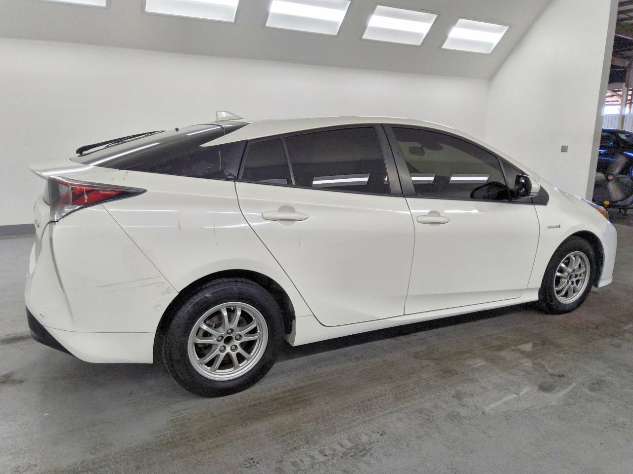 2018 TOYOTA PRIUS TWO — снимка 3
