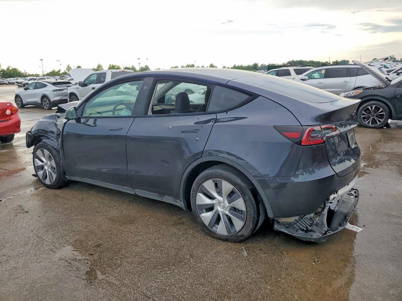 2024 TESLA MODEL Y — снимка 2