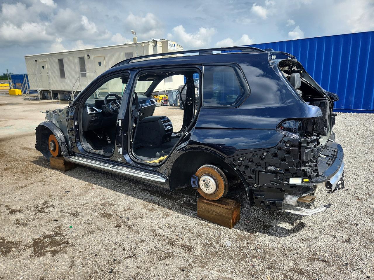 2026 BMW X7 XDRIVE40I — снимка 2