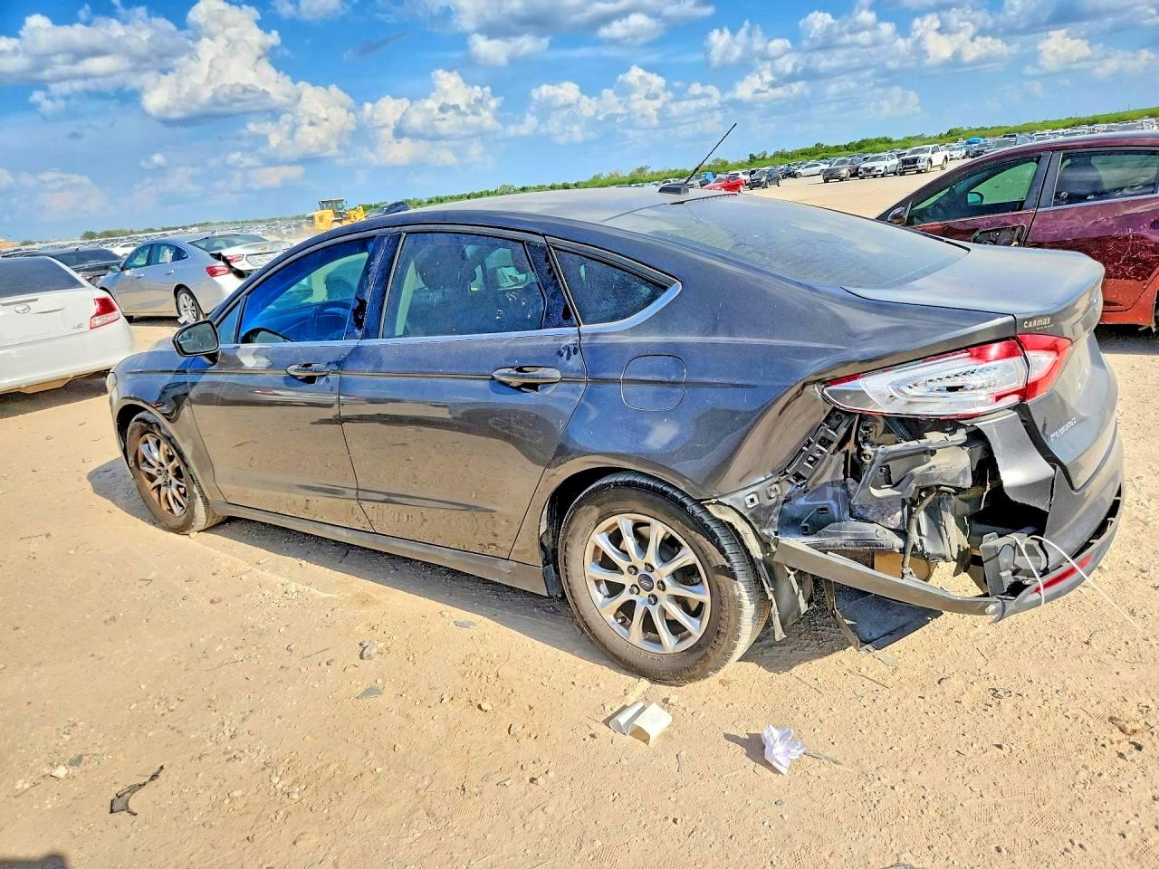 2015 FORD FUSION S — снимка 2