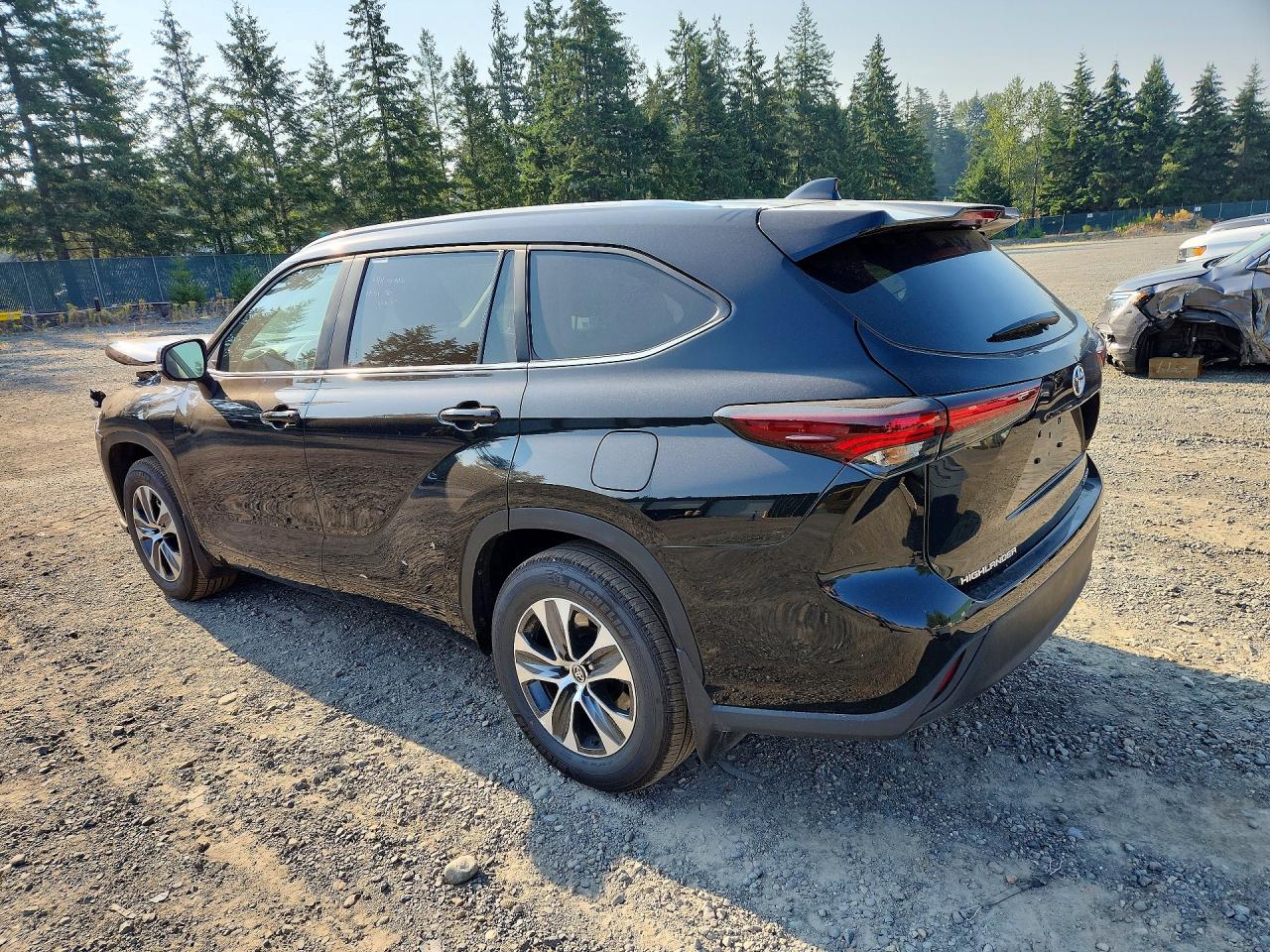 2026 TOYOTA HIGHLANDER XLE — снимка 2