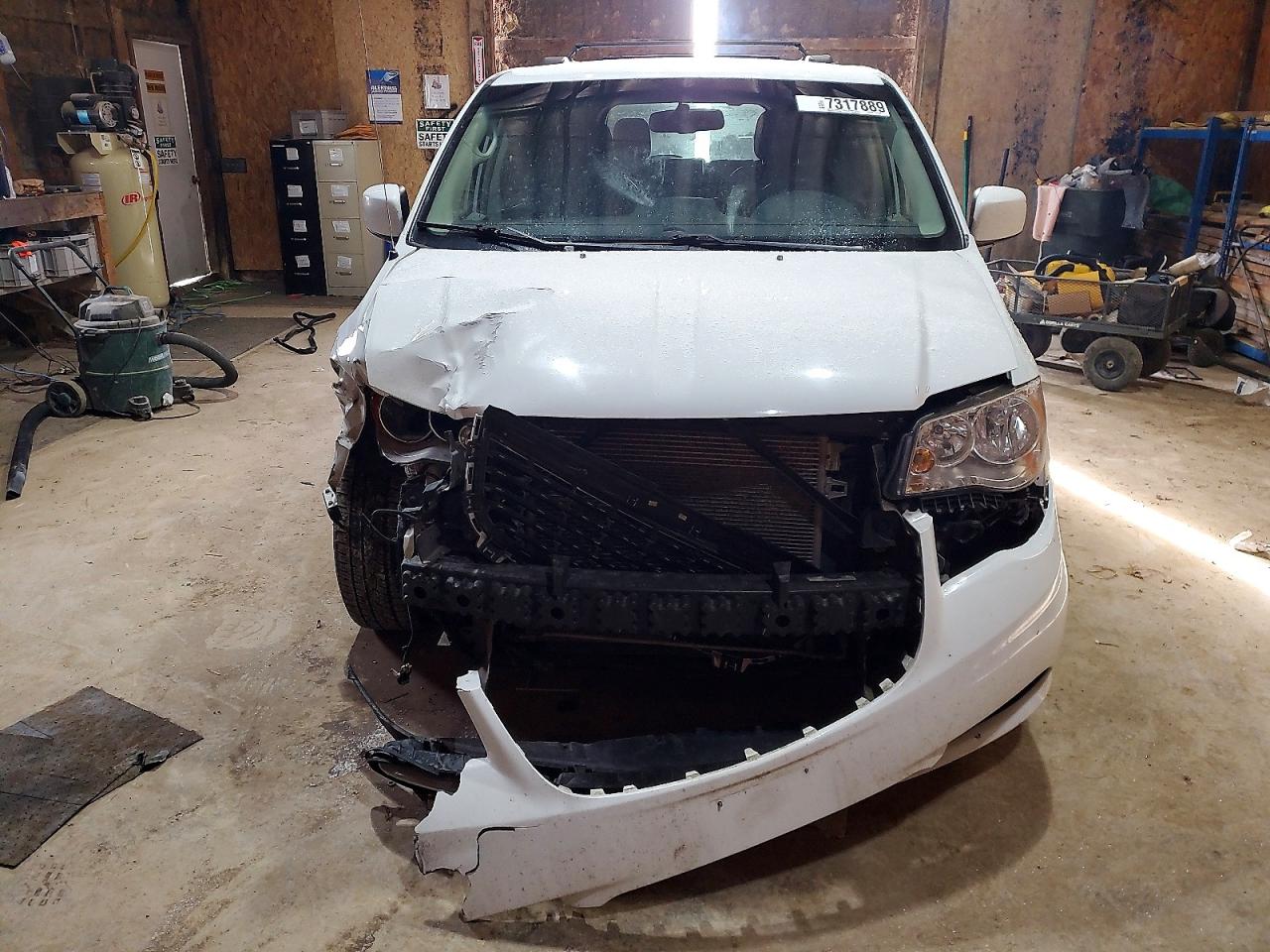 2015 CHRYSLER TOWN & COUNTRY TOURING — снимка 5