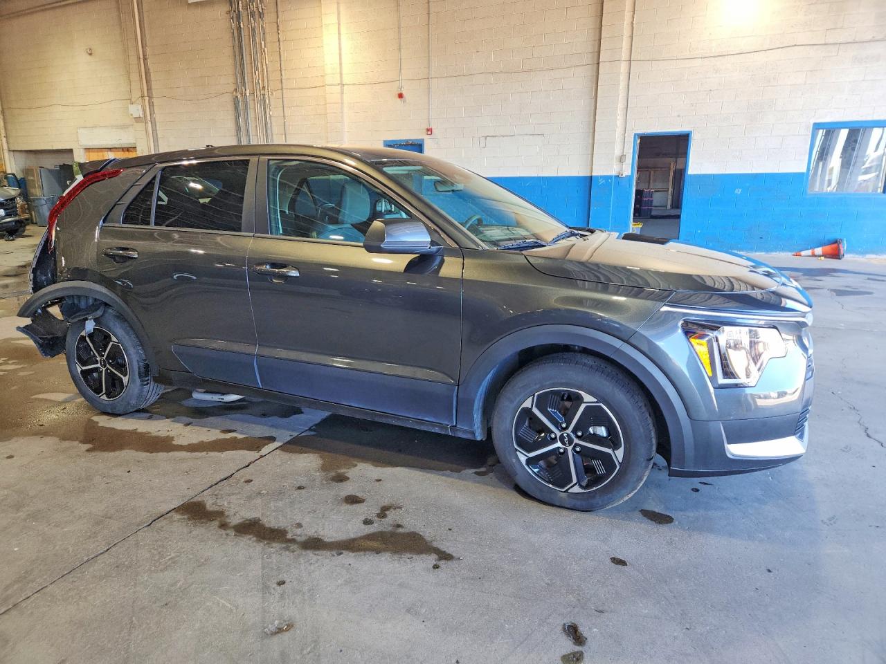 2026 KIA NIRO LX — photo 4