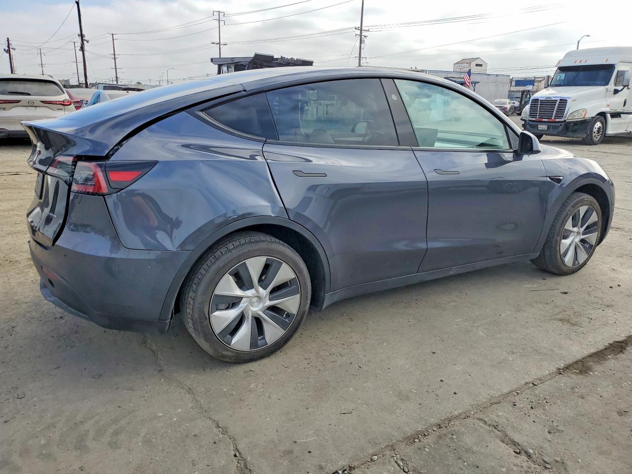 2023 TESLA MODEL Y — снимка 3