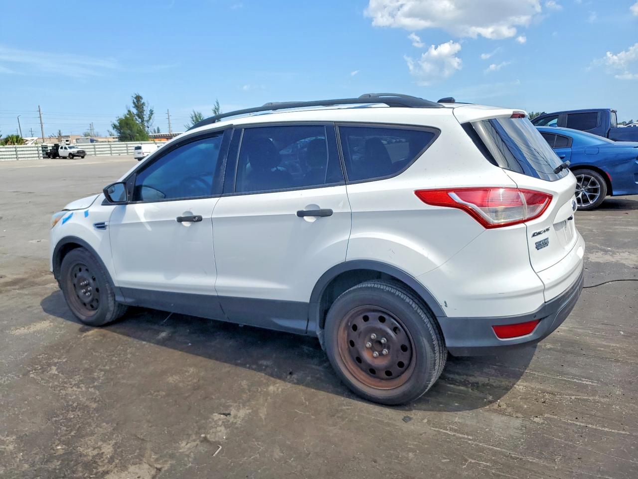 2015 FORD ESCAPE S — снимка 2