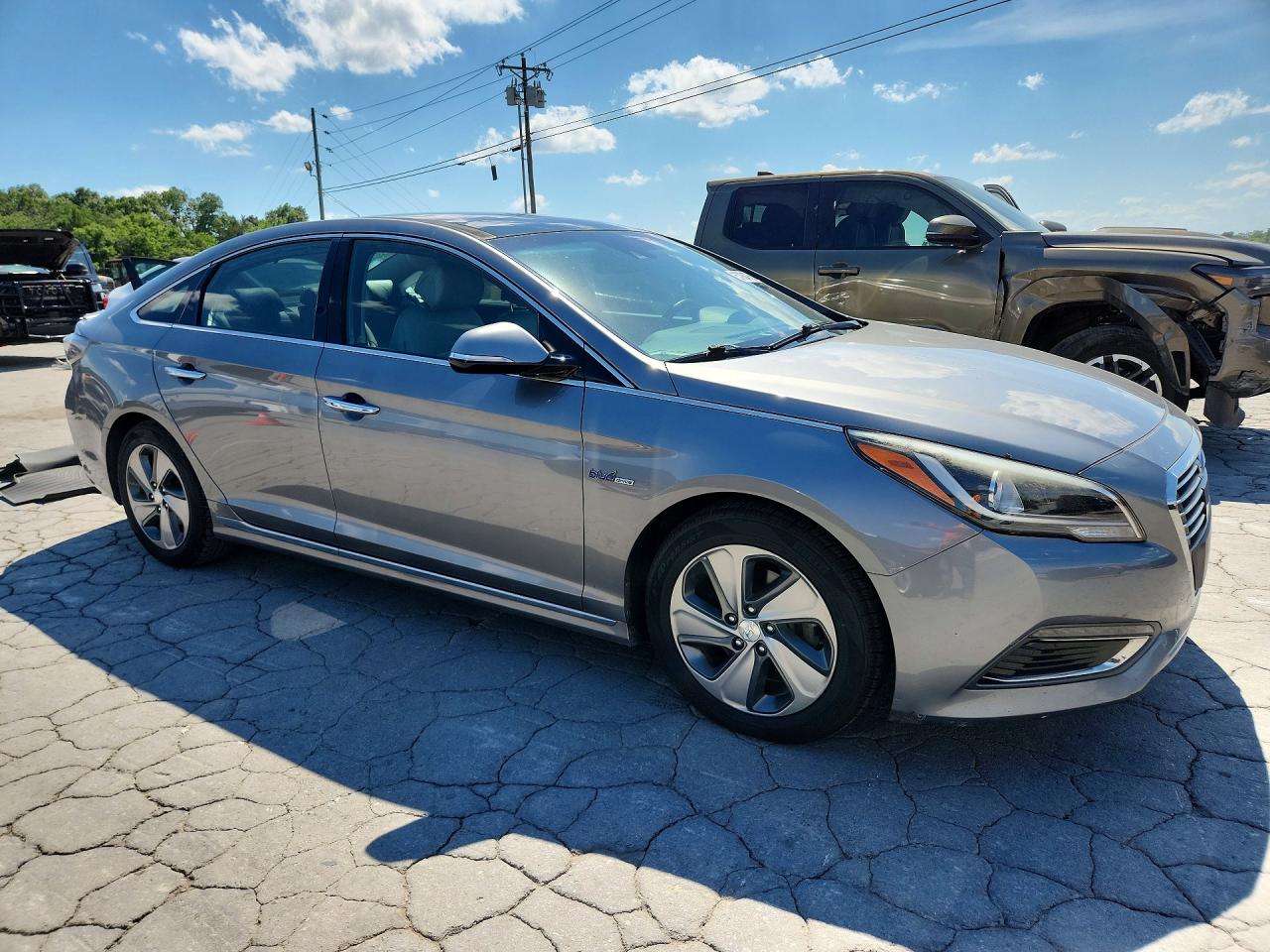 2017 HYUNDAI SONATA HYBRID LIMITED — снимка 4