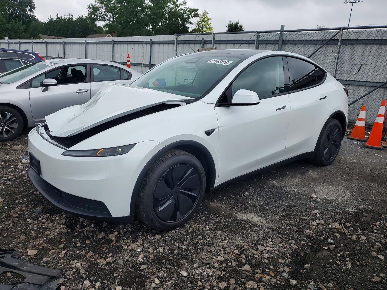 2026 TESLA Y