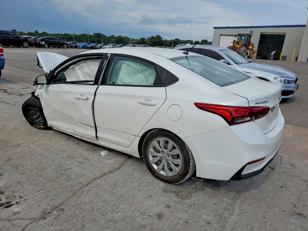 2021 HYUNDAI ACCENT SE — снимка 2