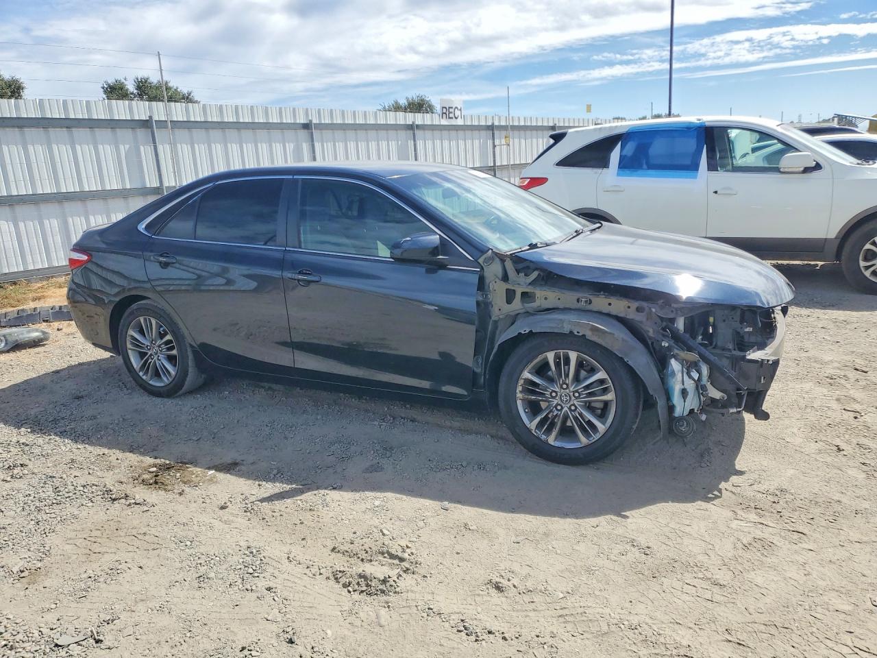 2017 TOYOTA CAMRY SE — снимка 4