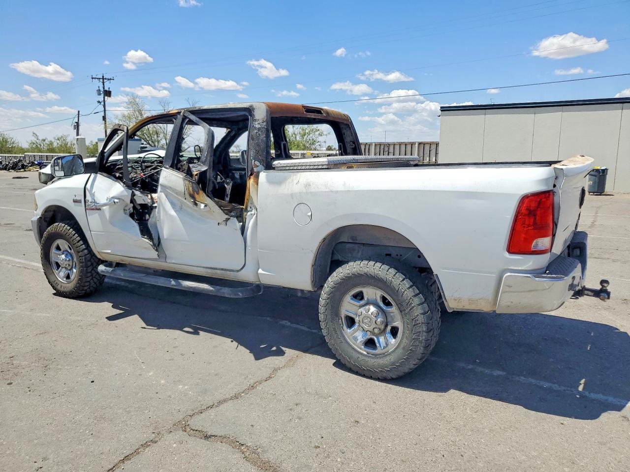2017 RAM 2500 SLT — снимка 2