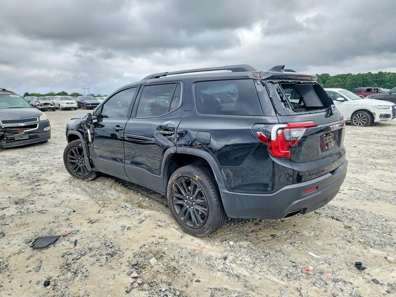 2023 GMC ACADIA SLT — снимка 2