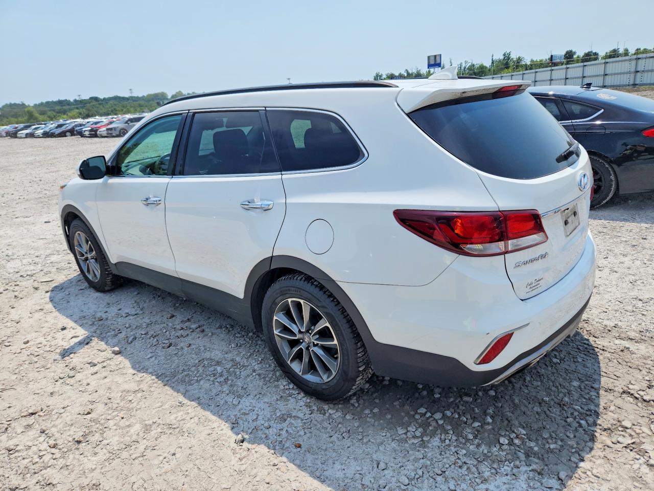 2017 HYUNDAI SANTA FE SE — снимка 2