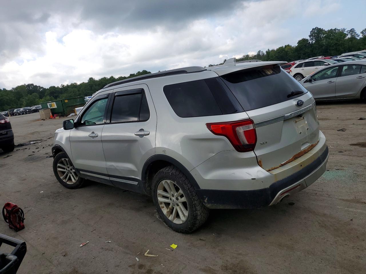 2016 FORD EXPLORER XLT — снимка 2