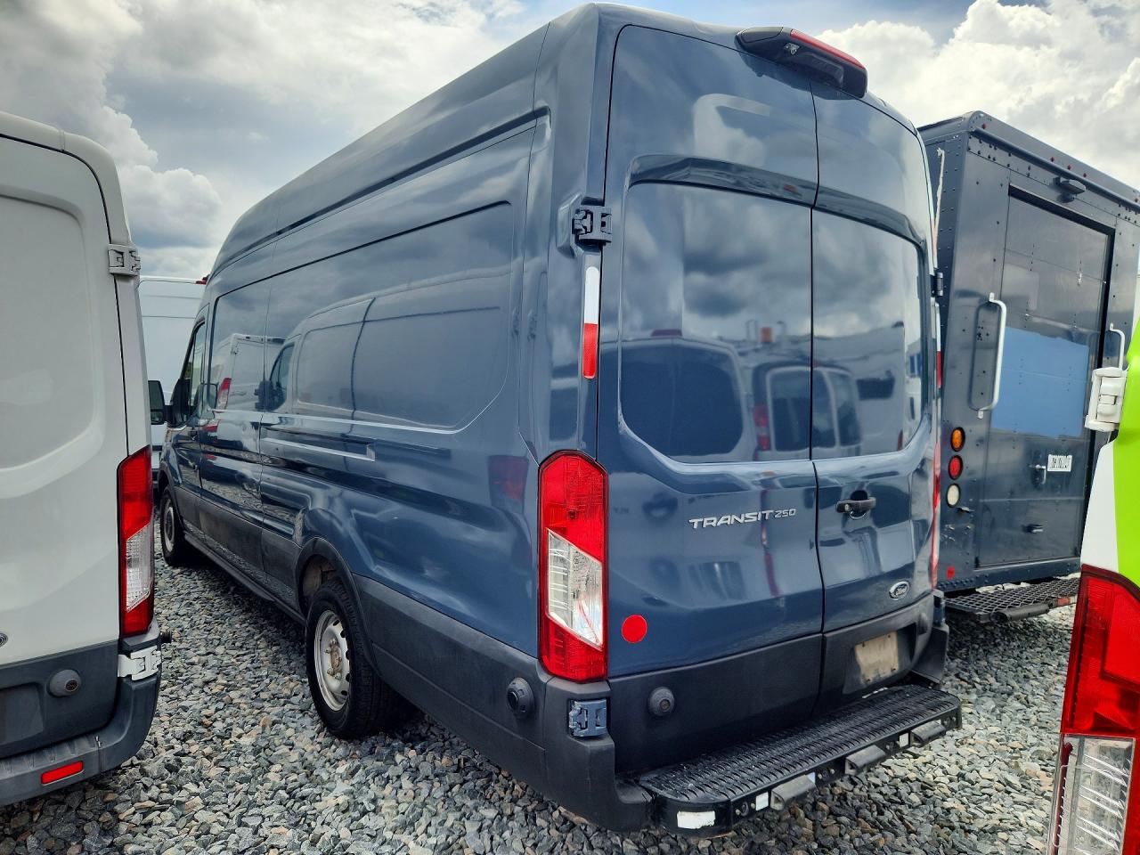 2020 FORD TRANSIT 250 — снимка 2