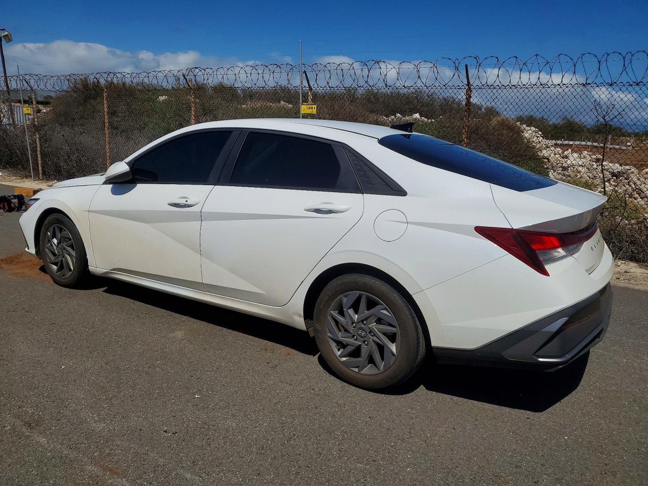 2024 HYUNDAI ELANTRA SEL — снимка 2