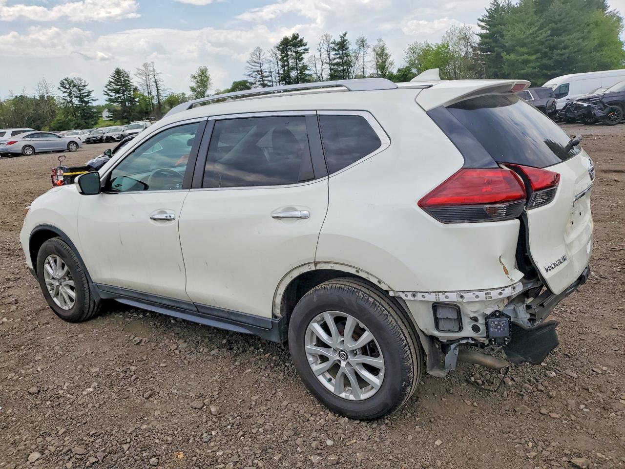 2018 NISSAN ROGUE SV — снимка 2