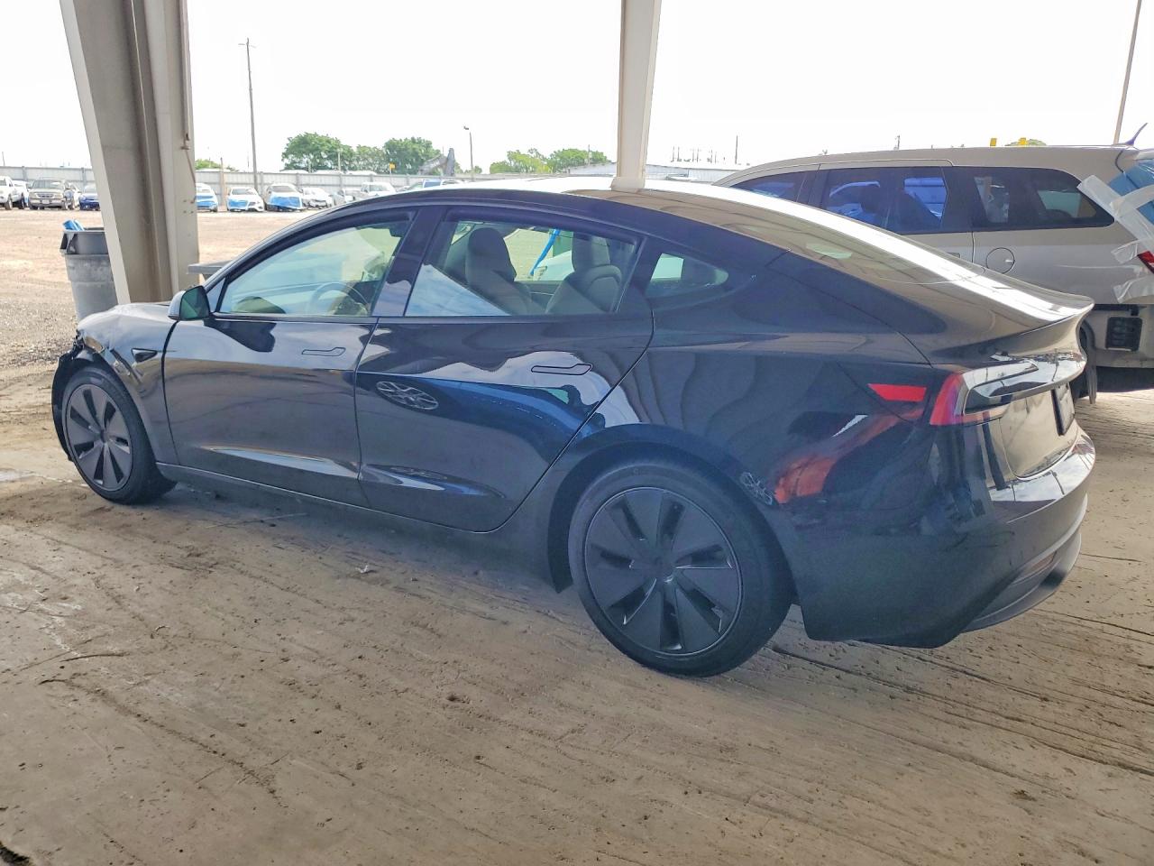 2025 TESLA MODEL 3 — снимка 2