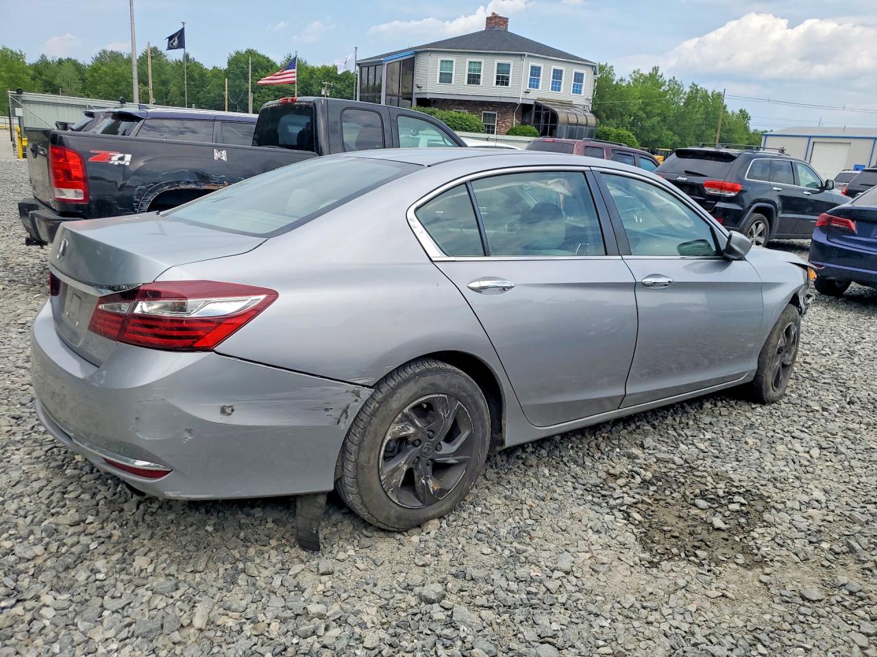 2017 HONDA ACCORD LX — снимка 3