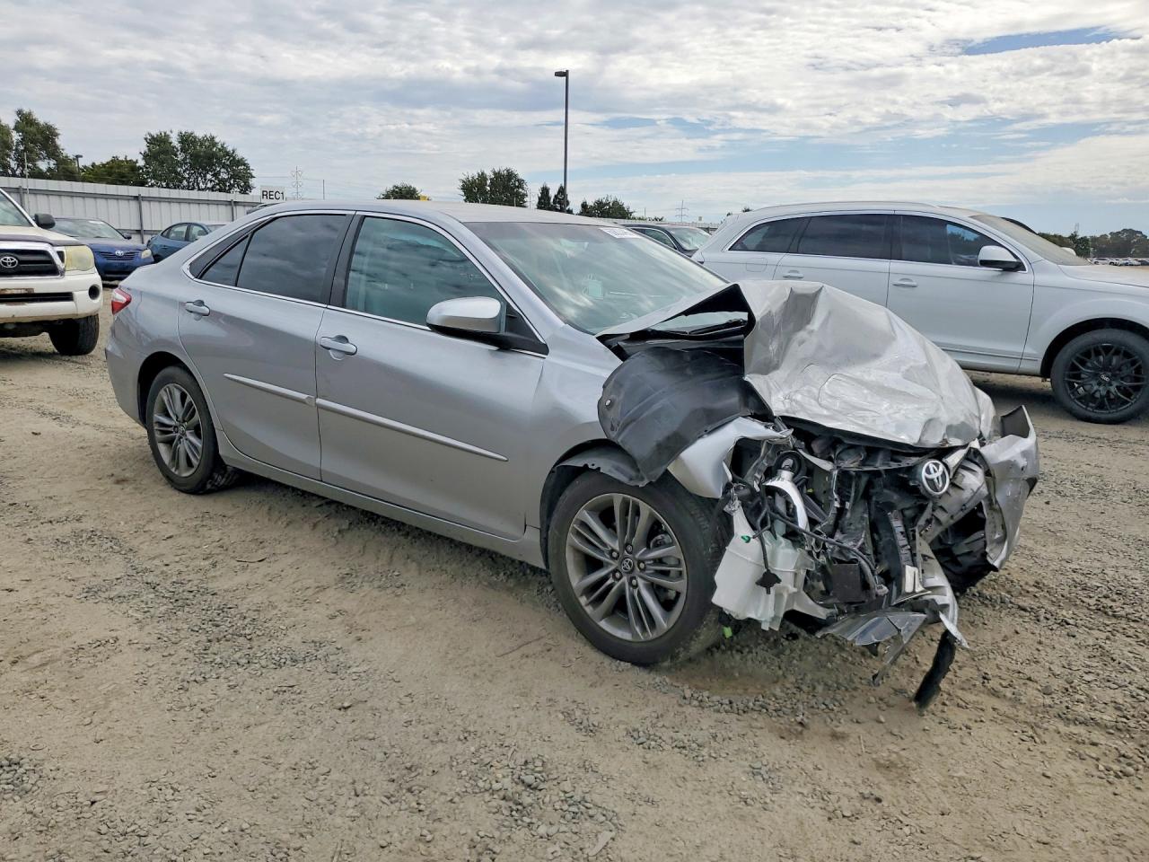 2017 TOYOTA CAMRY SE — снимка 4
