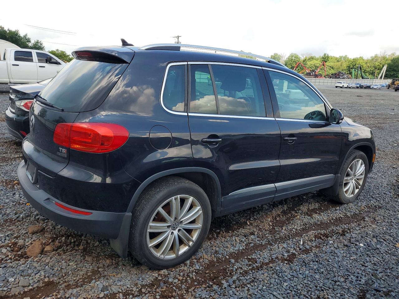 2016 VOLKSWAGEN TIGUAN S — снимка 3