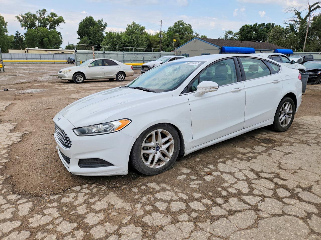 2015 FORD FUSION SE