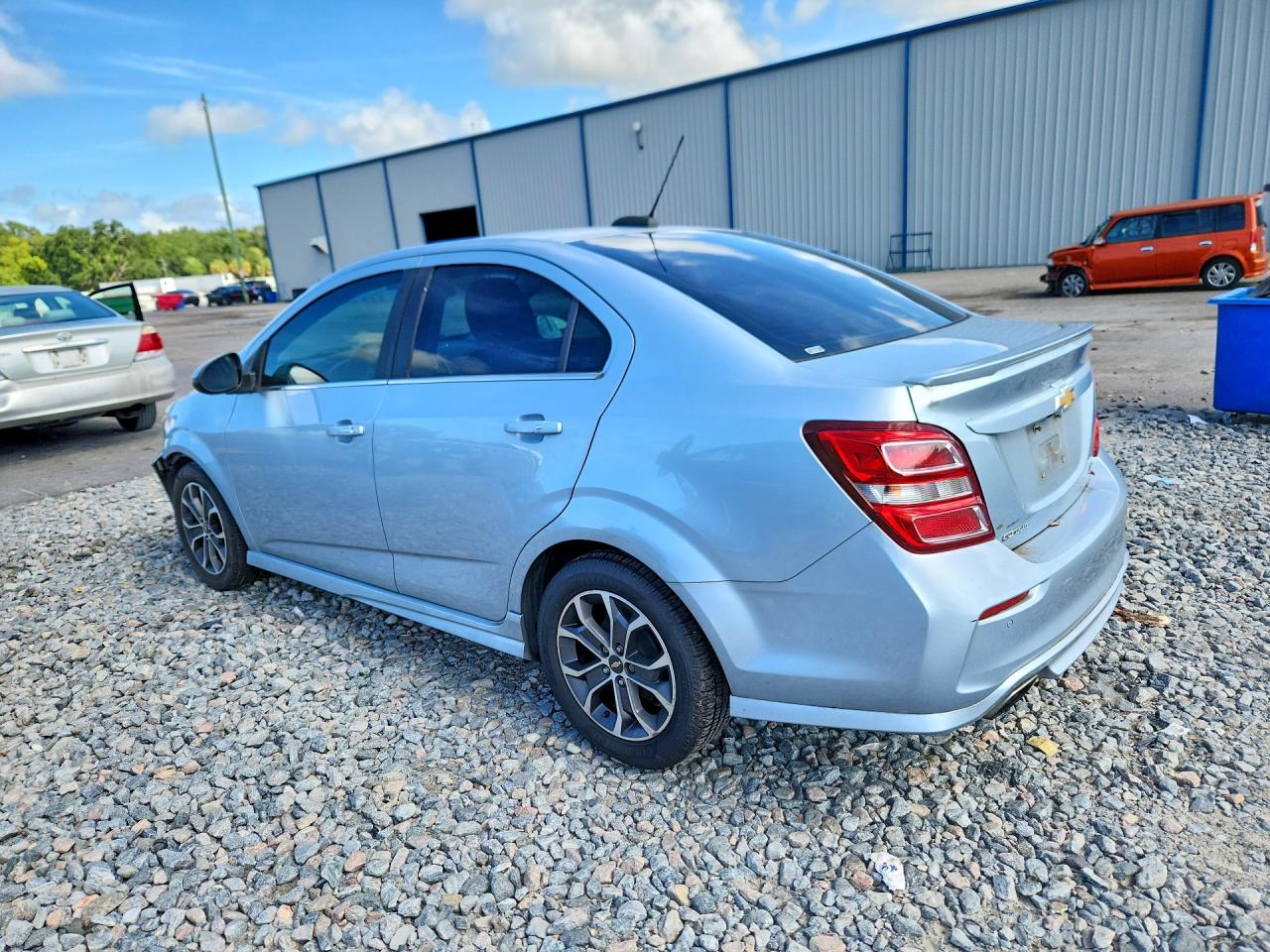 2017 CHEVROLET SONIC LT — снимка 2