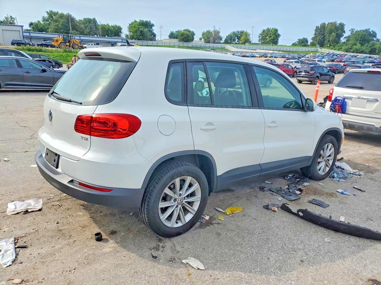 2017 VOLKSWAGEN TIGUAN S — снимка 3