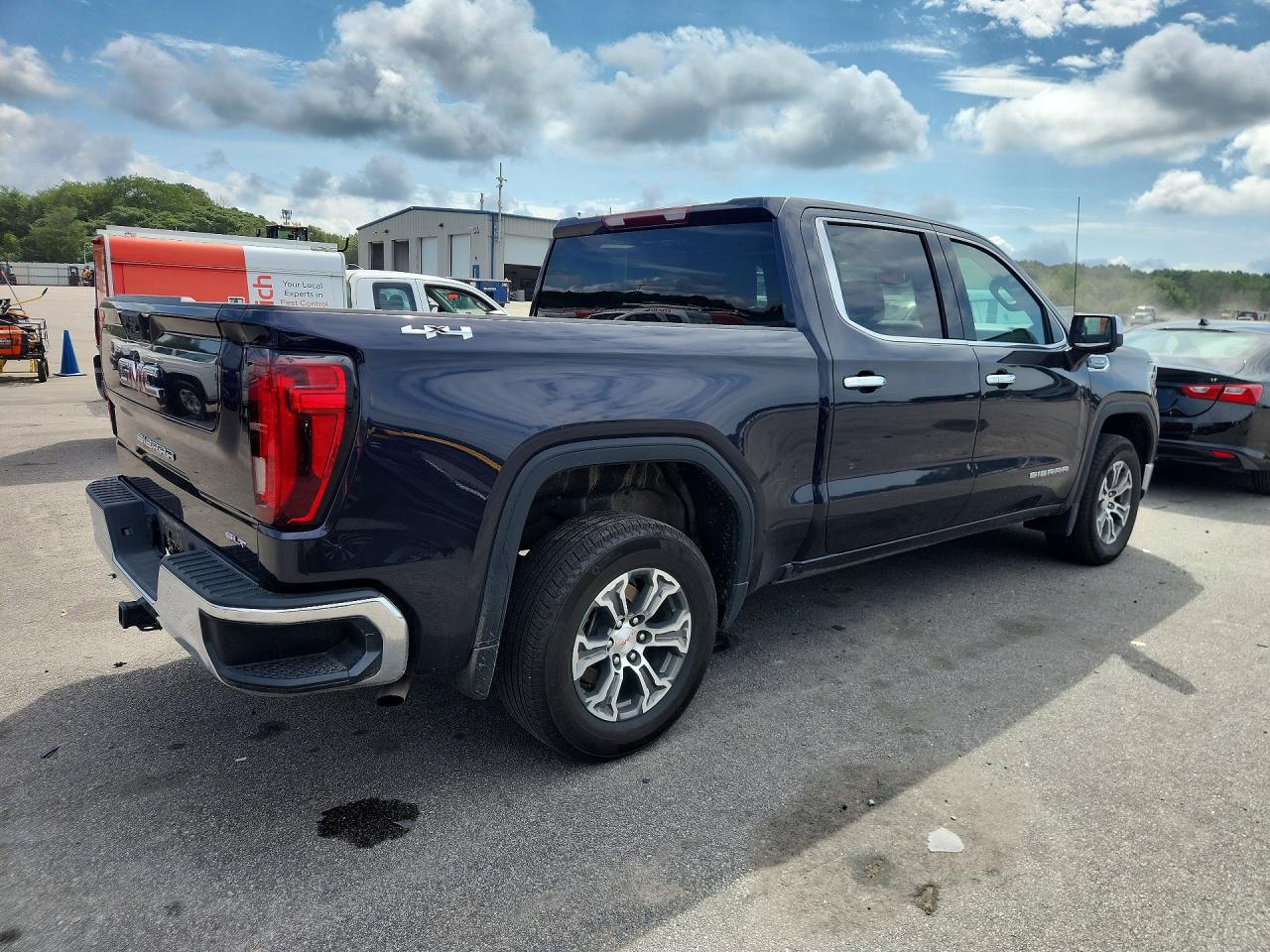 2025 GMC SIERRA K1500 SLT — снимка 3