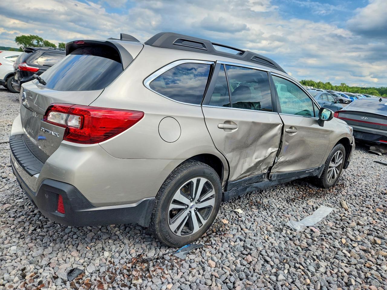 2019 SUBARU OUTBACK 2.5I LIMITED — снимка 3