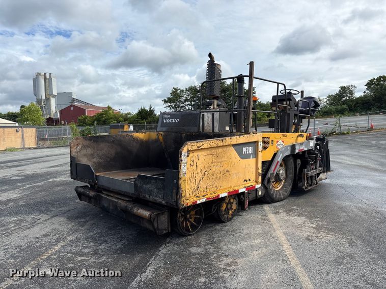 2014 VOLVO PF2181