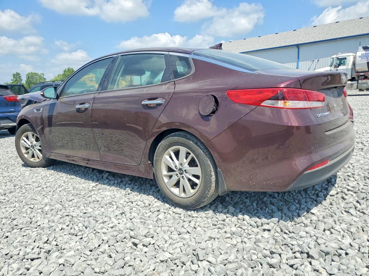 2018 KIA OPTIMA LX — снимка 2