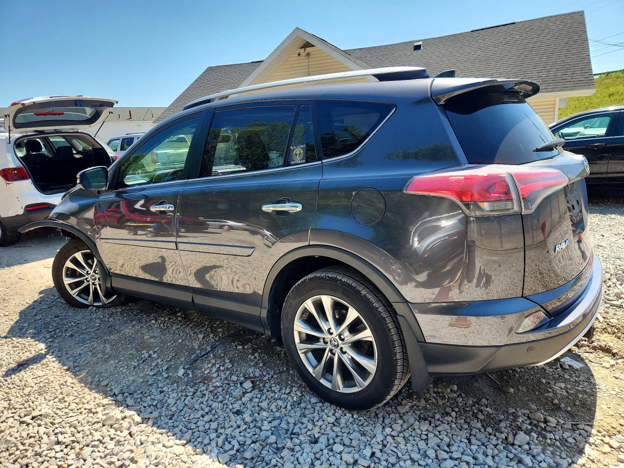 2016 TOYOTA RAV4 LIMITED — снимка 2