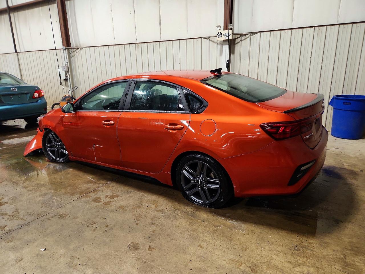 2021 KIA FORTE GT LINE — снимка 2