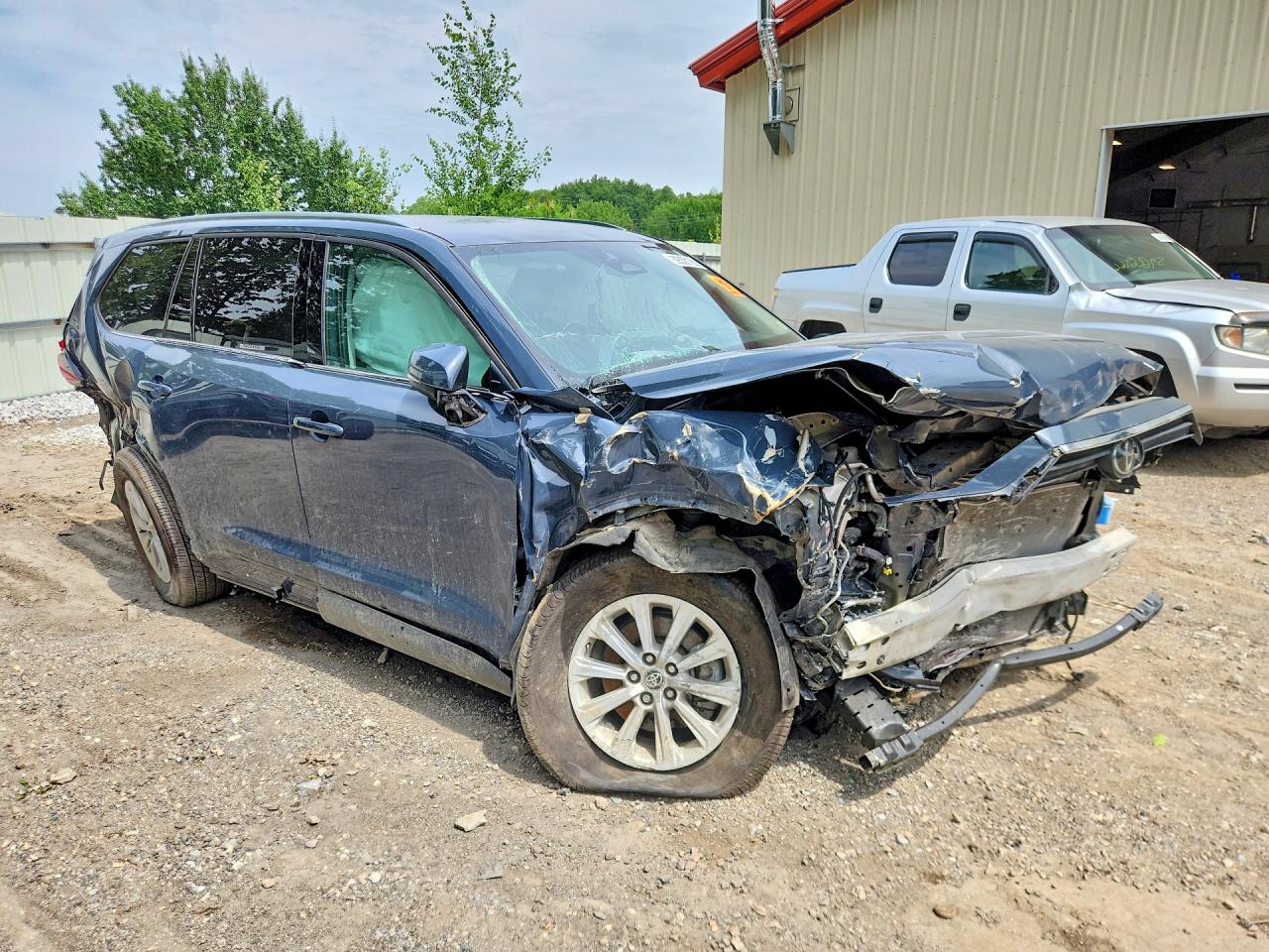 2026 TOYOTA GRAND HIGHLANDER XLE — снимка 4
