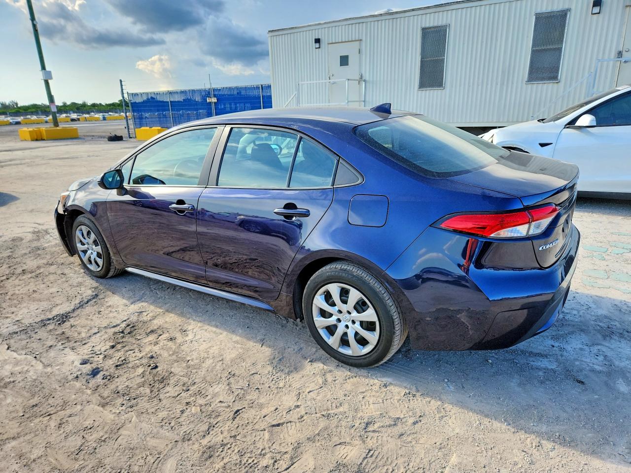 2022 TOYOTA COROLLA LE — снимка 2