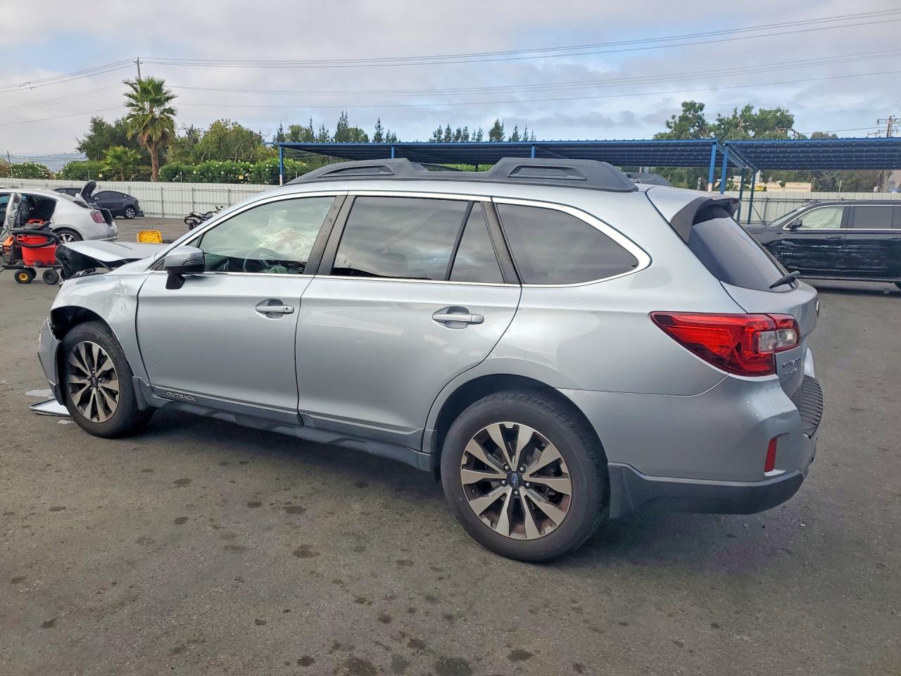 2015 SUBARU OUTBACK 2.5I LIMITED — снимка 2