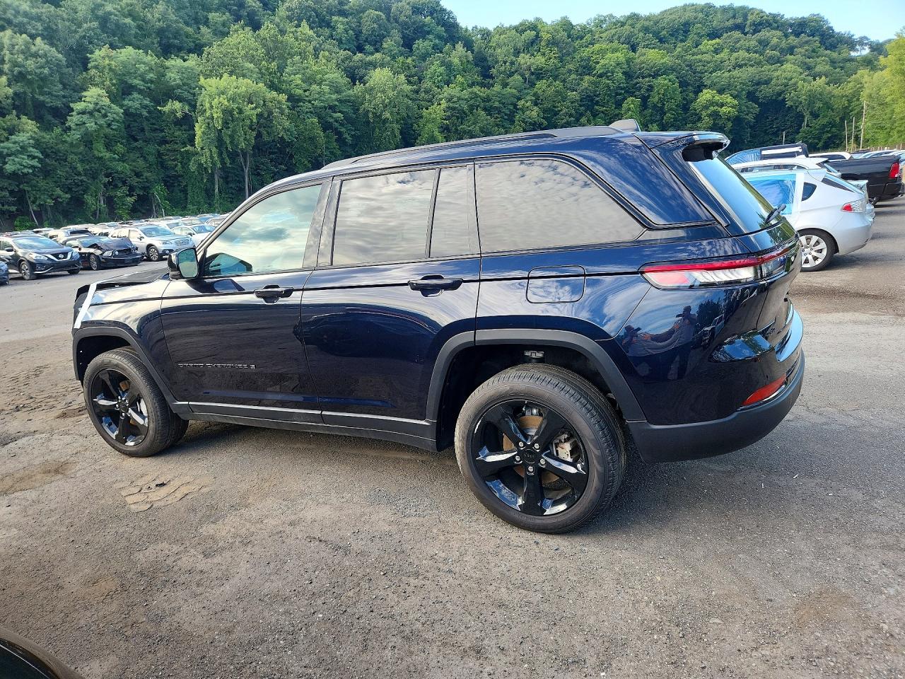 2024 JEEP GRAND CHEROKEE LIMITED — снимка 2