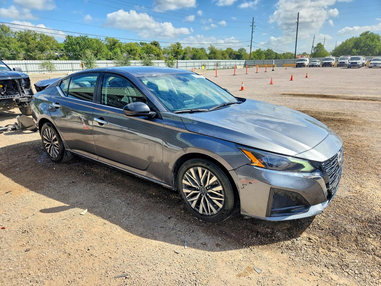 2025 NISSAN ALTIMA SV — снимка 4