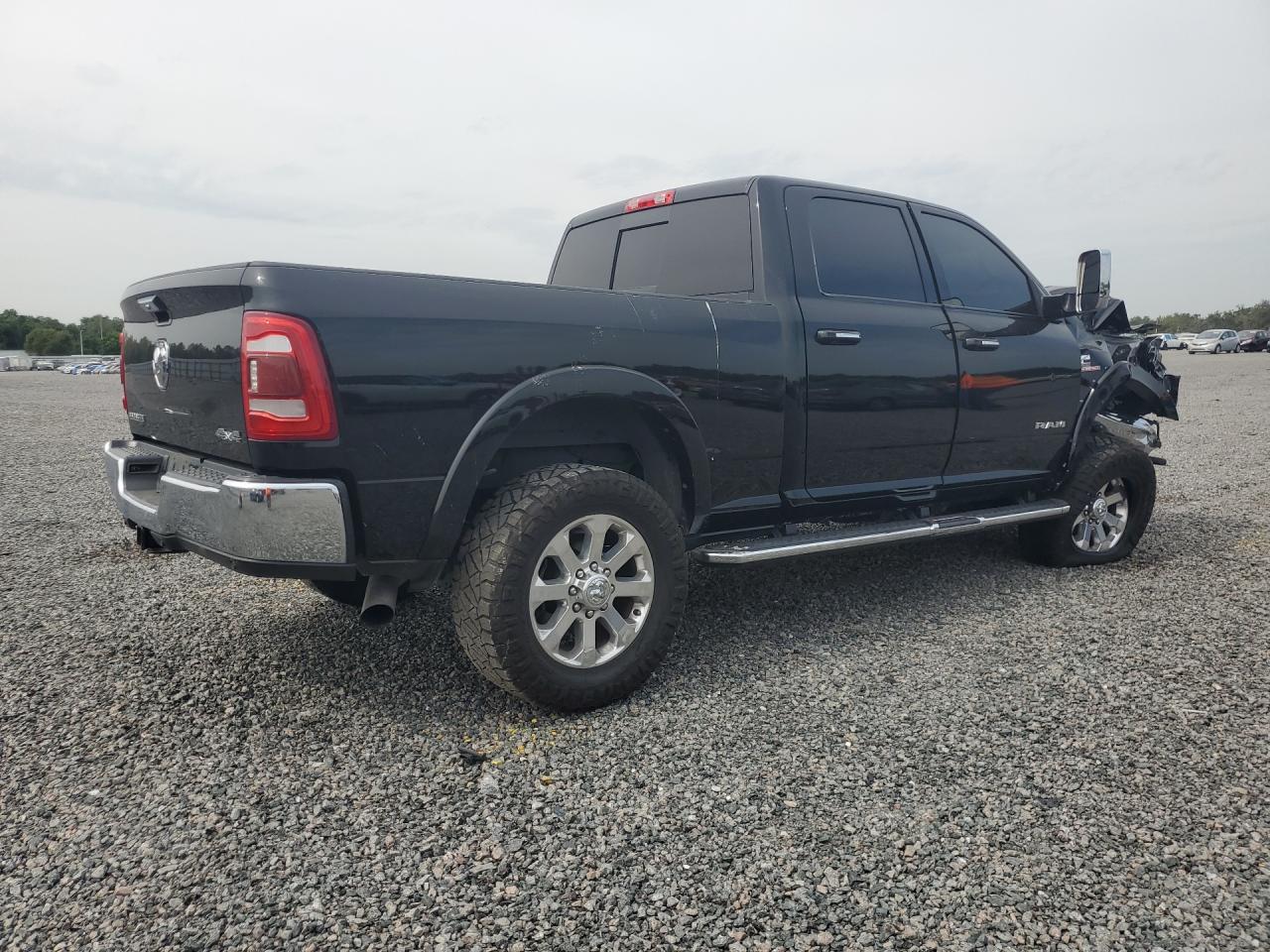 2022 RAM 3500 LARAMIE — снимка 3