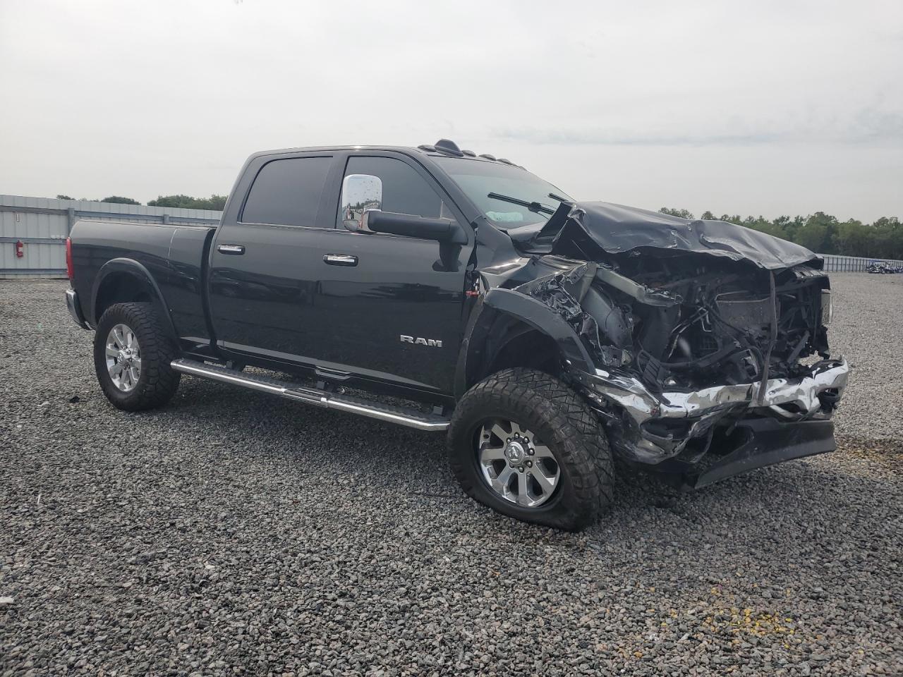 2022 RAM 3500 LARAMIE — снимка 4