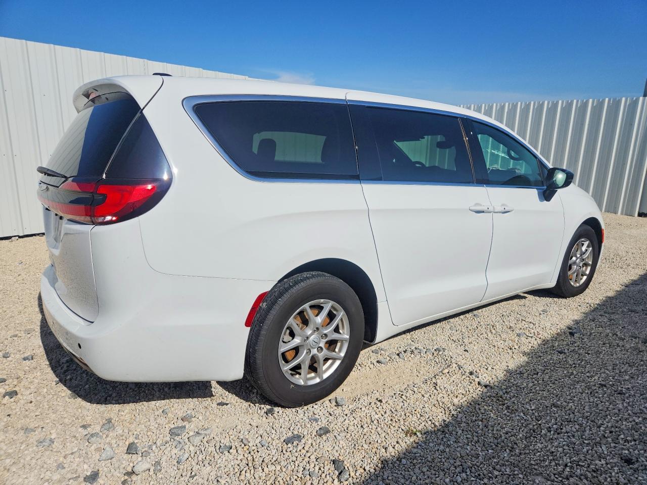 2026 CHRYSLER PACIFICA SELECT — снимка 3