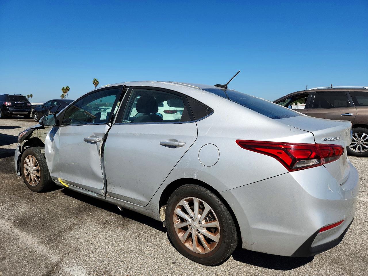 2022 HYUNDAI ACCENT SEL — photo 2