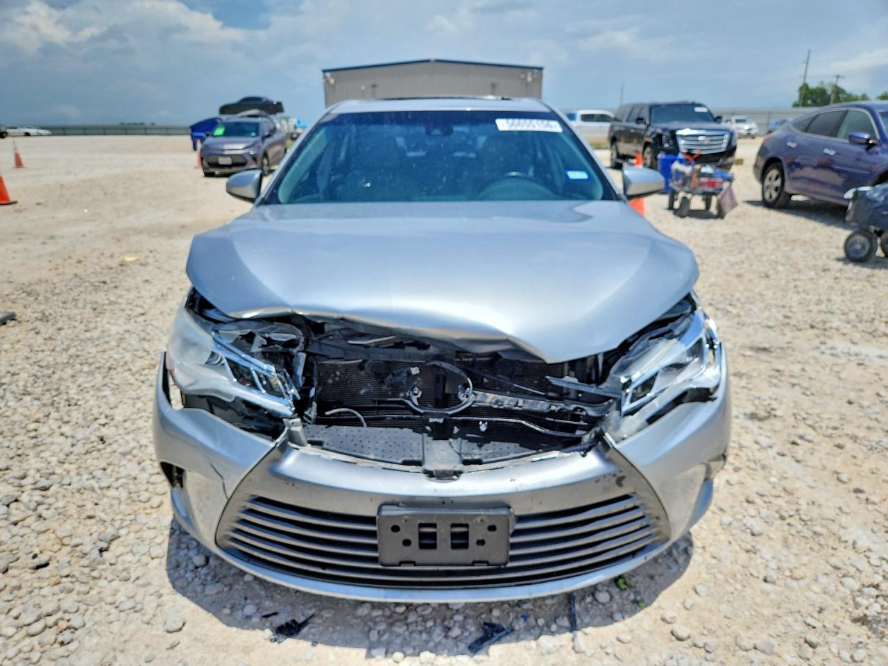 2016 TOYOTA CAMRY XLE V6 — снимка 5