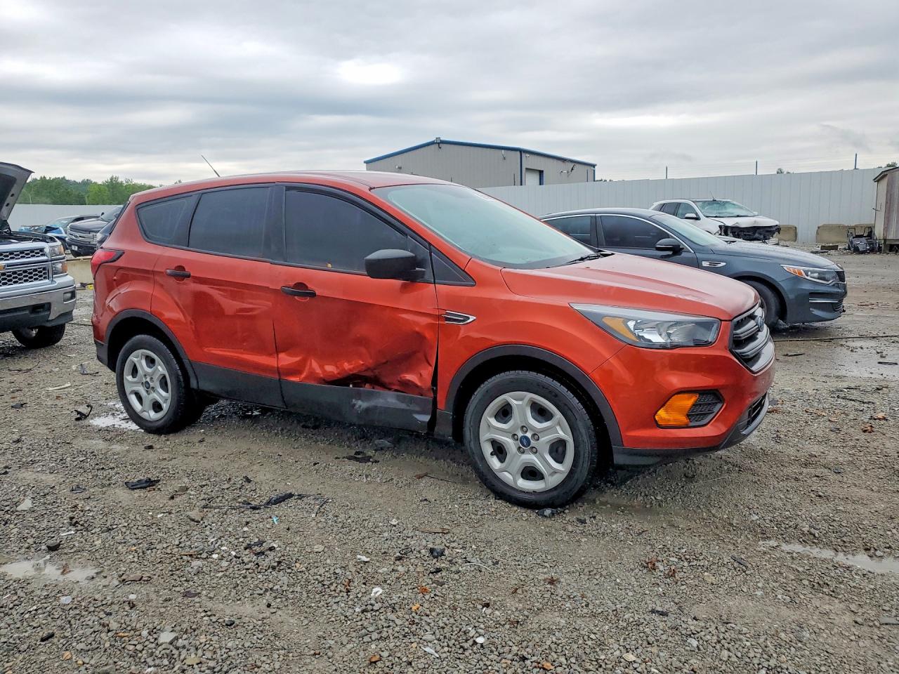 2019 FORD ESCAPE S — снимка 4