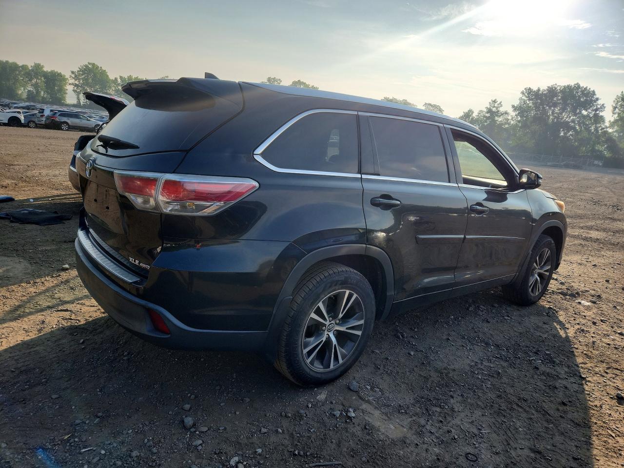 2016 TOYOTA HIGHLANDER XLE — снимка 3