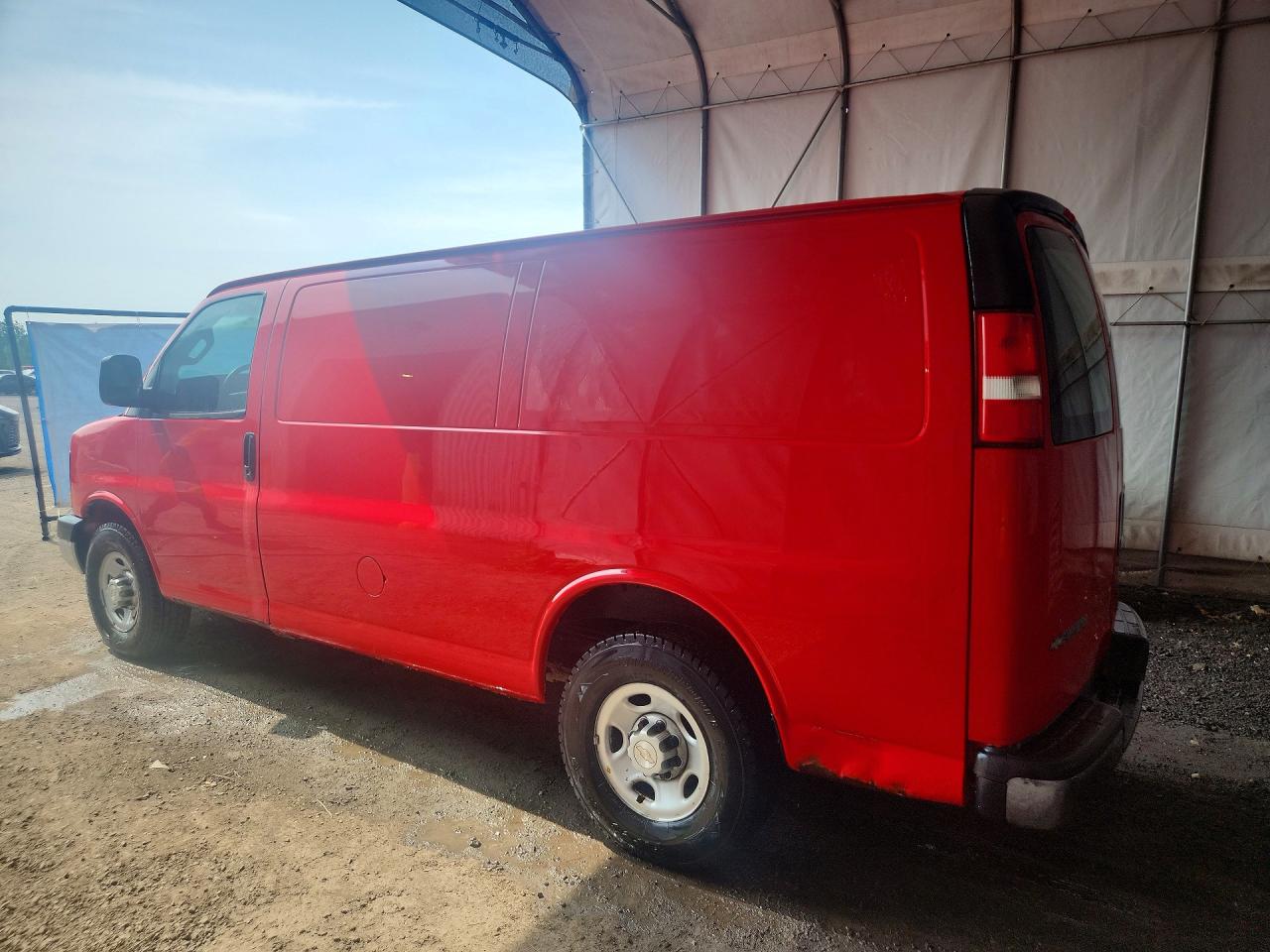 2017 CHEVROLET EXPRESS G2500 — снимка 2