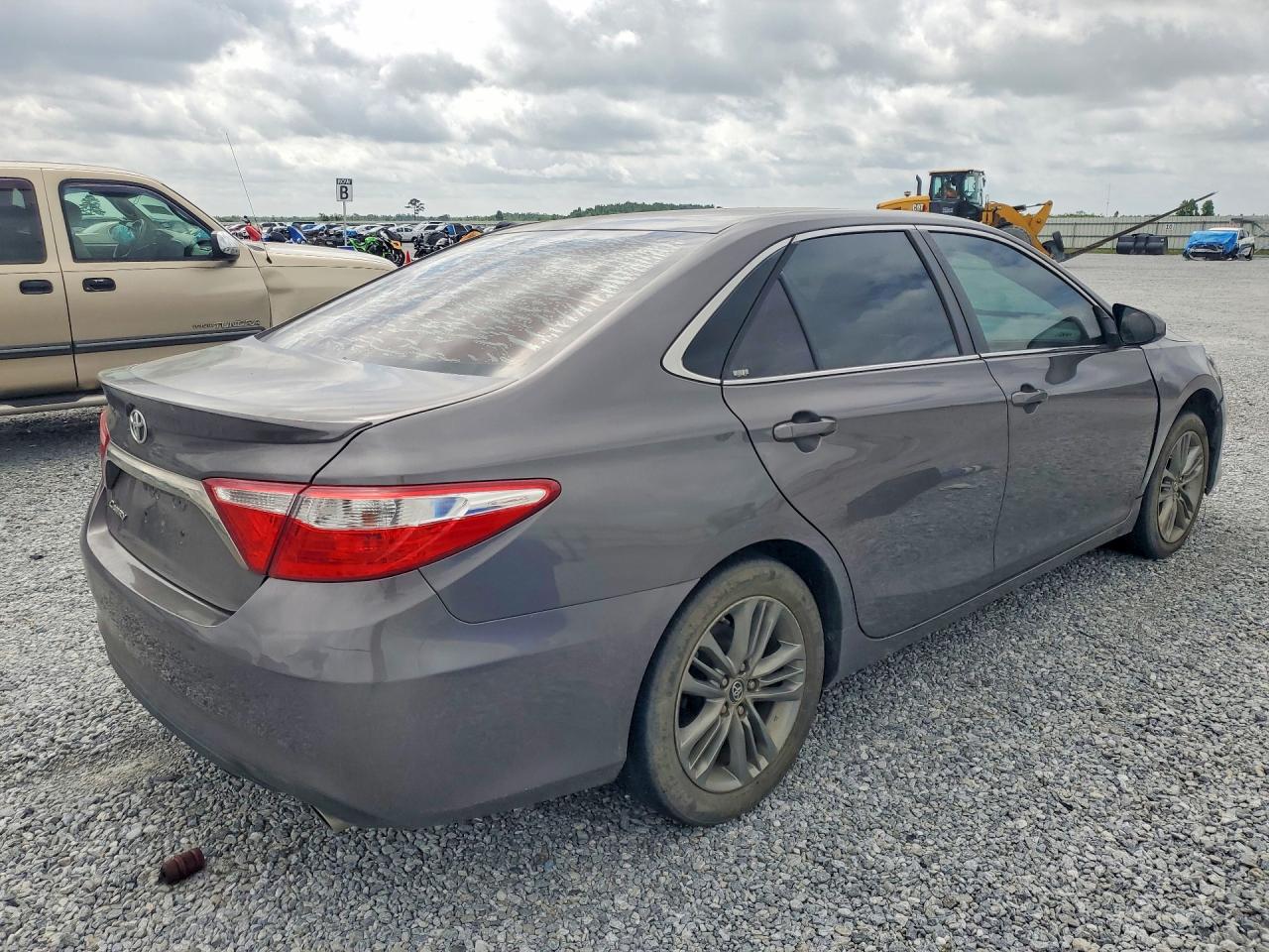2017 TOYOTA CAMRY SE — снимка 3